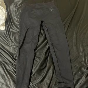 Gym shark leggings.